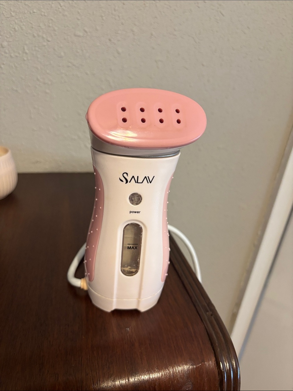 Pink Handheld Fabric Steamer